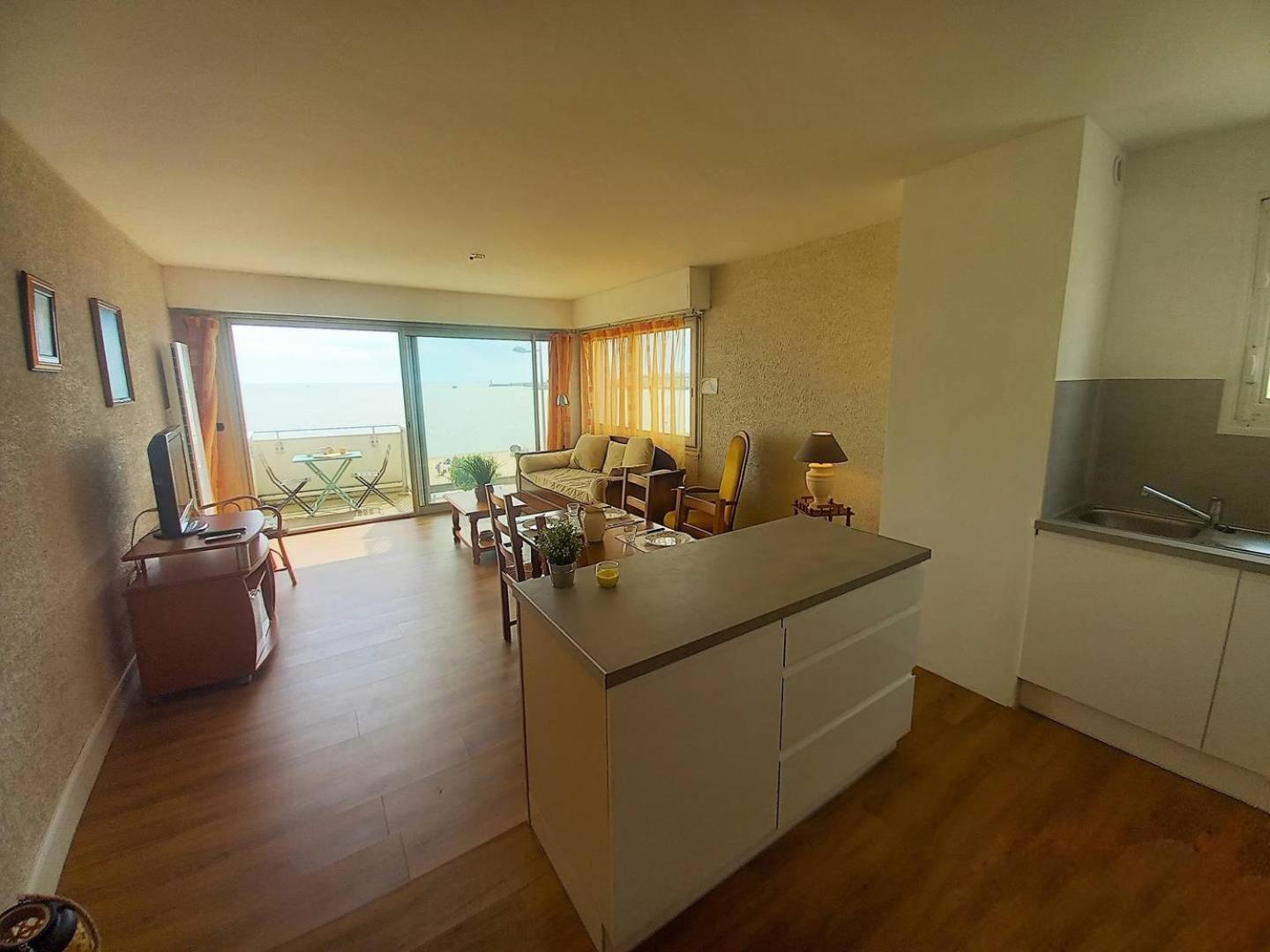 Royan - Vue Mer Pour Cet Appartement Face A La Plage - Grande Conche Экстерьер фото